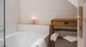Historische Wohnung mit gehobenem Ambiente - Image 3