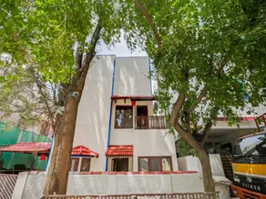 OYO Home 47451 Elegant Home Indira Nagar - Image 5