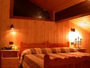 Le Vieux Rascard Chambres d'Hotes - Image 2