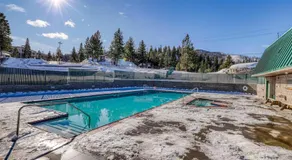 Tranquil condo in Stateline sleeps 4 - Image 3