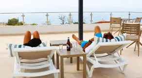 Ocean View Studios and Luxury Rooms - Image 4