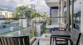20 South Apts with pool in Kingston - Image 4