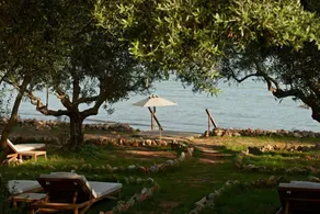 100 Rizes Seaside Resort - Image 5