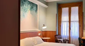 Hostal La Vera - Image 2
