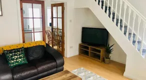 Cosy House, Lisburn Road - Image 2