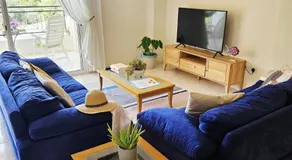 Sunflower - 3 bedroom spacious apartment, Peyia - Image 2