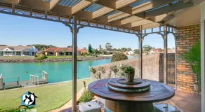 Beautiful Lake Views with Pontoon - Image 3