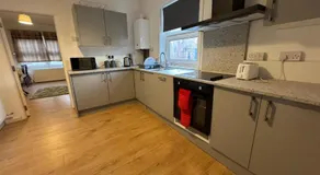 Modern Home, Free Parking in Hartlepool town perfect for contractors and visitors - Image 3