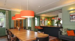Sycamore Apartment - Image 5