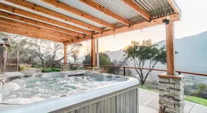 Kozy Oaks 4BR, Amazing Views, HotTub, EV Chrger, 6 Miles to Sequoia - Image 3