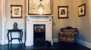 Belmore Cottage - Historic home in Central South - Image 3