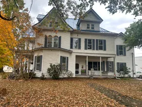 Main Oak Manor - Image 4