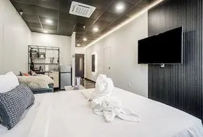 Melwood Suites Unit 106 Studio - Image 1