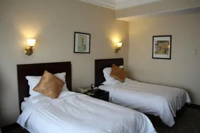 Jinjiang Hotel Qianan - Image 4