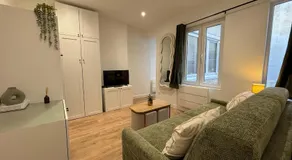Studio moderne rénové La Rochelle - Image 5