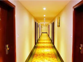 GreenTree Inn Nanjing Tangshan Hotspring Express Hotel - Image 4