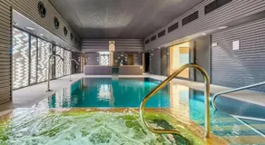 Panoramic Suites Burbuja junto al Puy du Fou y Toledo - Image 3