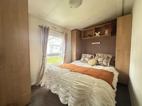 Harwich - Caravan - Sleeps 10 - Garden - Pool - Image 2