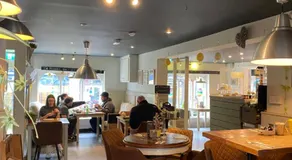 The Lemon Leaf Café Bar and Townhouse - Image 3