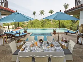 Royal Majestic Grand Thai Villa - Image 3