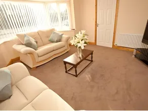Holly Lodge - Image 2