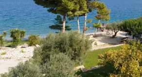 Into The Blue Villa - Image 5