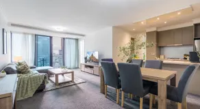 StayCentral - Cityviews on City Road Southbank - Image 2