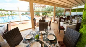 Burgas Beach Resort Apartments - Image 4