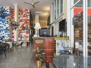Lodge 61 Hotel - Image 3