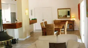 Llewellin's Guest House - Image 2