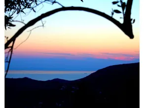 Holidayhouse with garden - Image 2