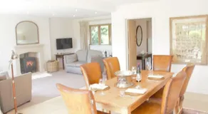 Hobleys in historic Cotswold village of Stanton - Image 2