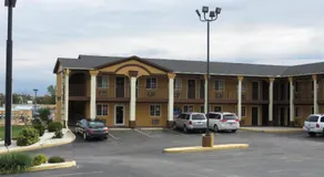 Economy Inn & Suites Joplin - Image 2