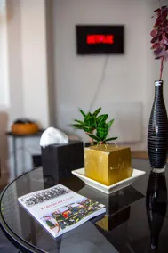 1 Bedroom Apartment, Free Private Parking, Near Airport, Contractor Friendly, Smart TV, Long Stay Accomodation - Image 5
