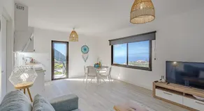 My Pride Sea View Apartment - Adults Only - Image 2