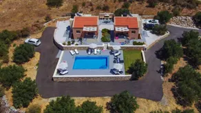 ONE BEDRoom Family House with Pool for up to 4 ! - Image 3
