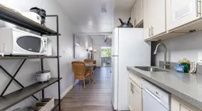 Cute Studio across the Beach, pool, hot tub, wifi LSV04 - Image 2