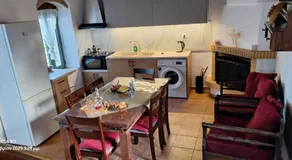 IRENE'S village home - Image 3