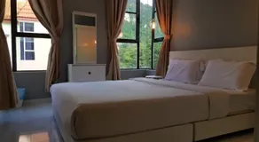 Tulip Hotel - Image 4