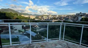 Apartamento moderno, completo e ótima localização - Image 4