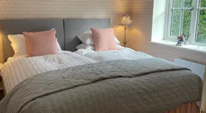 Heydour Orchard Guesthouse - Image 2