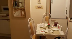 Hangulat Vendégház Apartmanok - Image 4