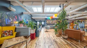 Loft - HI Eco Hostel - Image 2