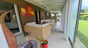 CHAMBRE PRIVEE AVEC SALON, garage voiture, vélos, motos - Image 3
