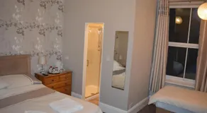 The Sefton Hotel - Image 4