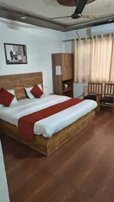 Hotel pride inn - Image 5