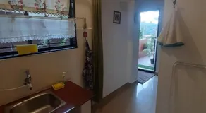 Tiny house for couple - Image 5