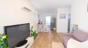 Relaxing Two-Bedroom Retreat Near the Airport - Image 2