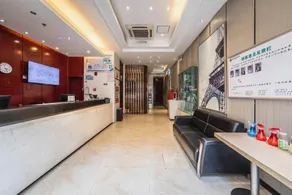 City Comfort Inn Zhengzhou Railway Station Erqi Square - Image 2