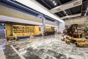 Xianju Shiyingjie Humanistic Hotel - Image 2